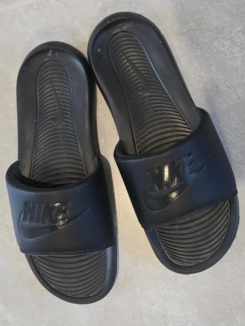 Nike men slide